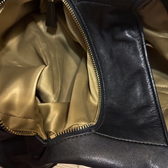 Elegant Coach Tan and Black Women's Bag - Picture 7 of 13